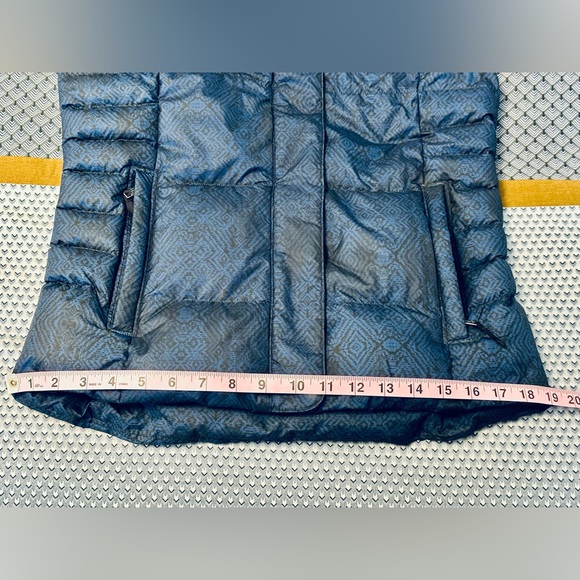 Patagonia Women’s Down With It Vest Size S - Dark blue/Black Pattern - Picture 8 of 14